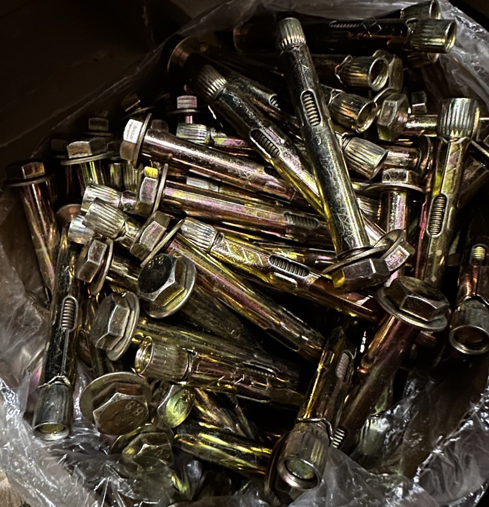 Анкерный болт HBM М 10*85 УТ000015051 - детальное фото товара